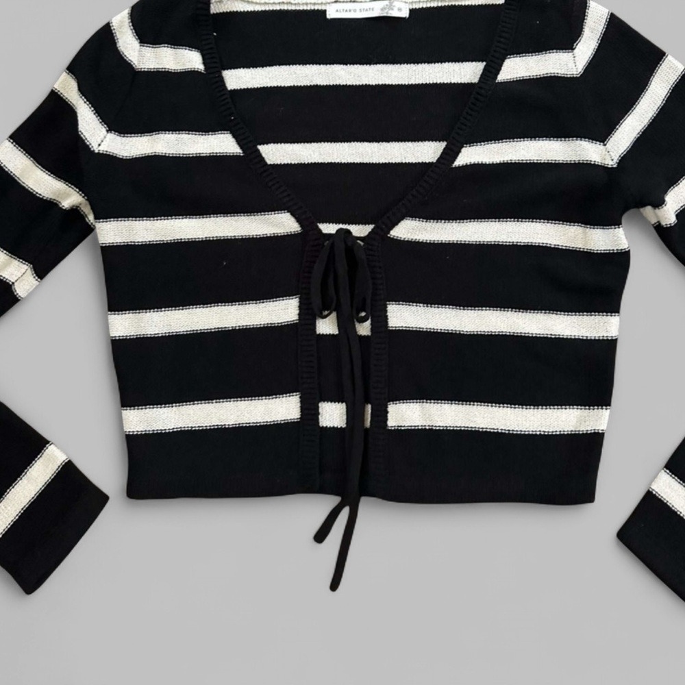 Altar'd State Emery Tie Front Cardigan Black/White M-NWOT - Picture 7 of 7